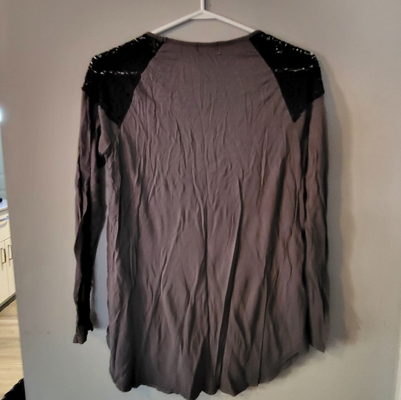 Top - Picture 3 of 3